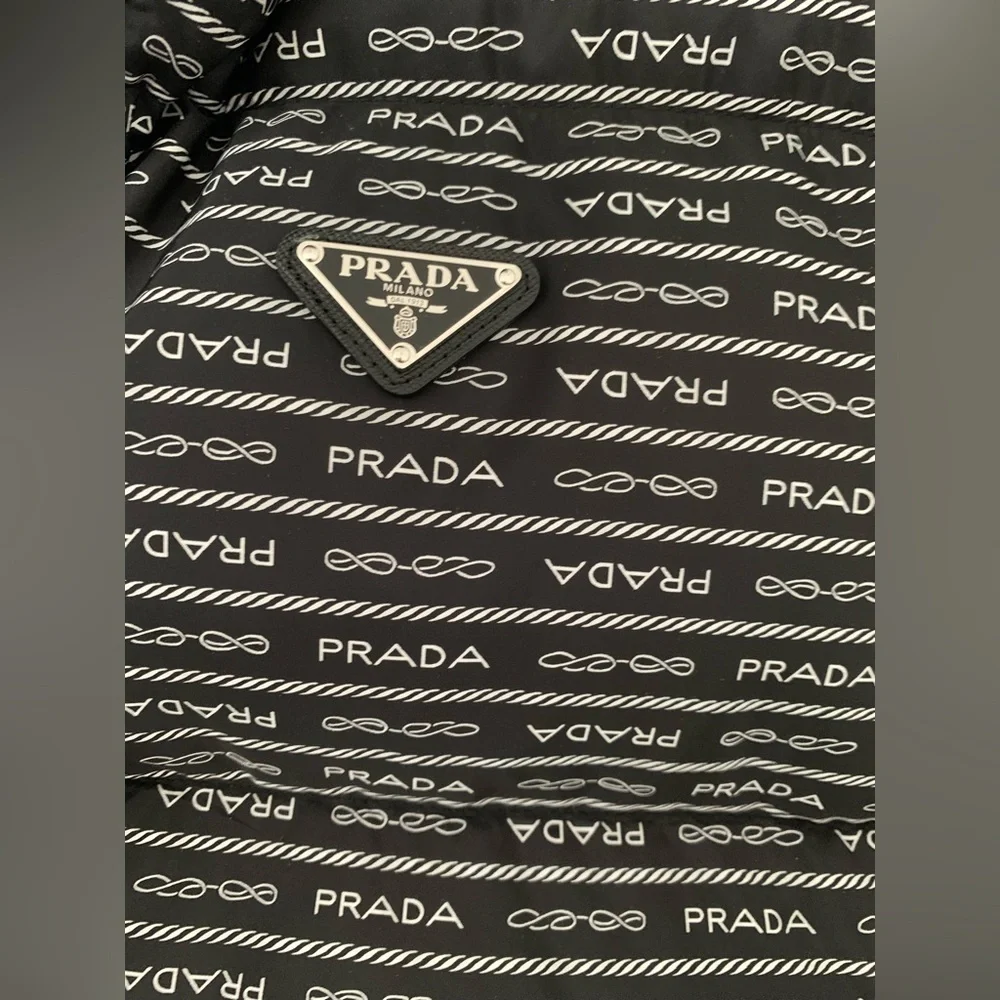 RRP$4,000 Prada Re-Nylon down puffer logo jacket in black NWT - Picture 7 of 13